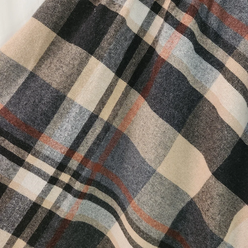 VTG Plaid Skirt Black and Tan Bias Cut Circular Size S Waist 26" - Picture 3 of 7